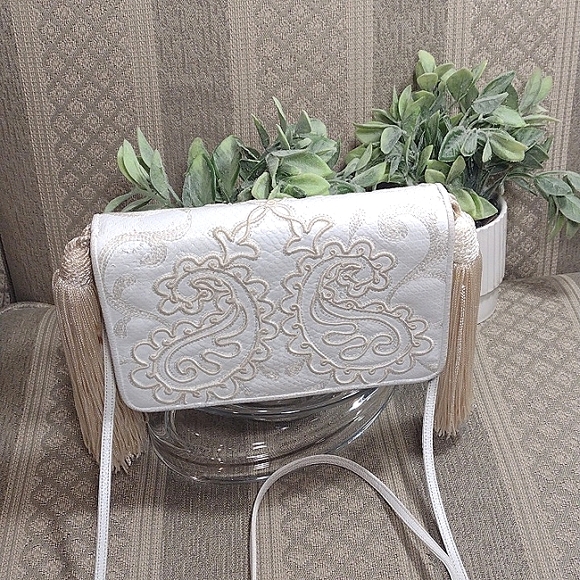 Vintage Judith Leiber Embroidered Tassel Crossbody Clutch Bag - Picture 5 of 16